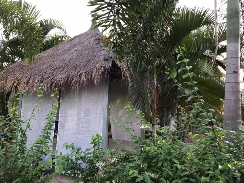 Tinna Resort Ban Nong Mai Ngam ภายนอก รูปภาพ