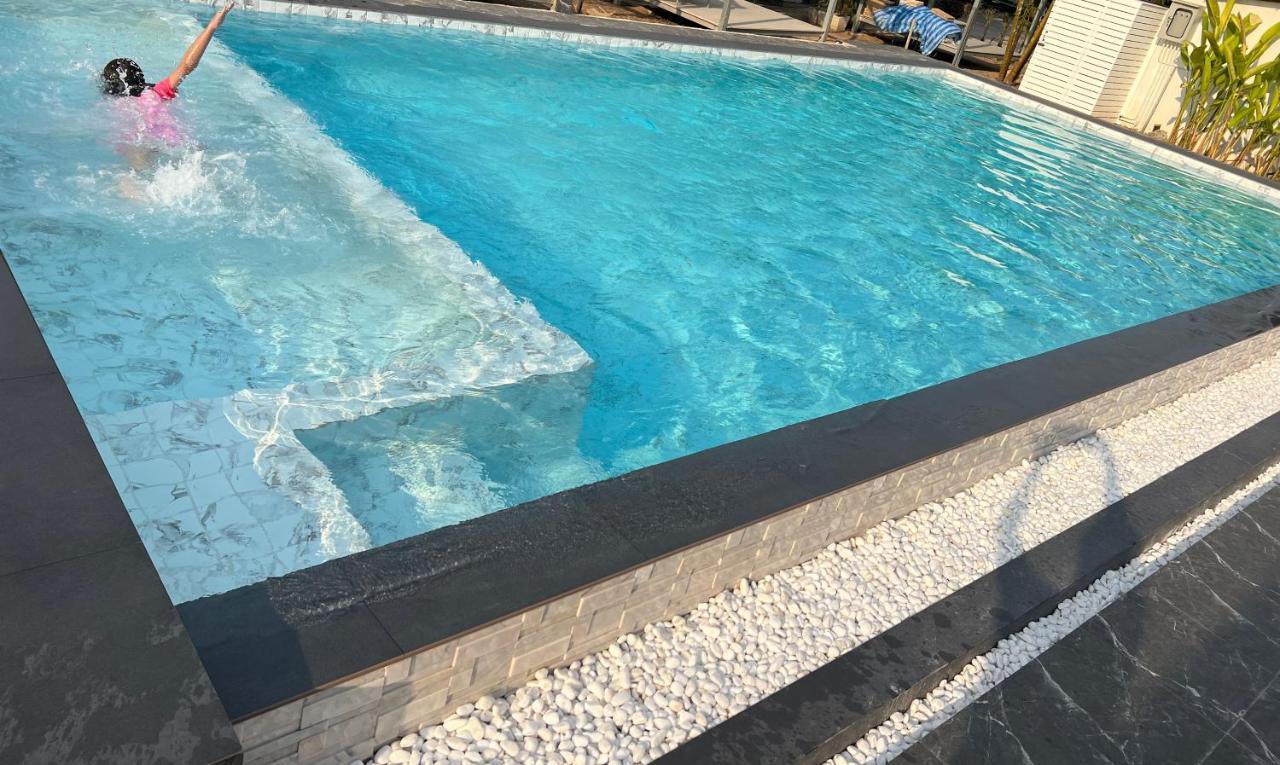Tinna Resort Ban Nong Mai Ngam ภายนอก รูปภาพ