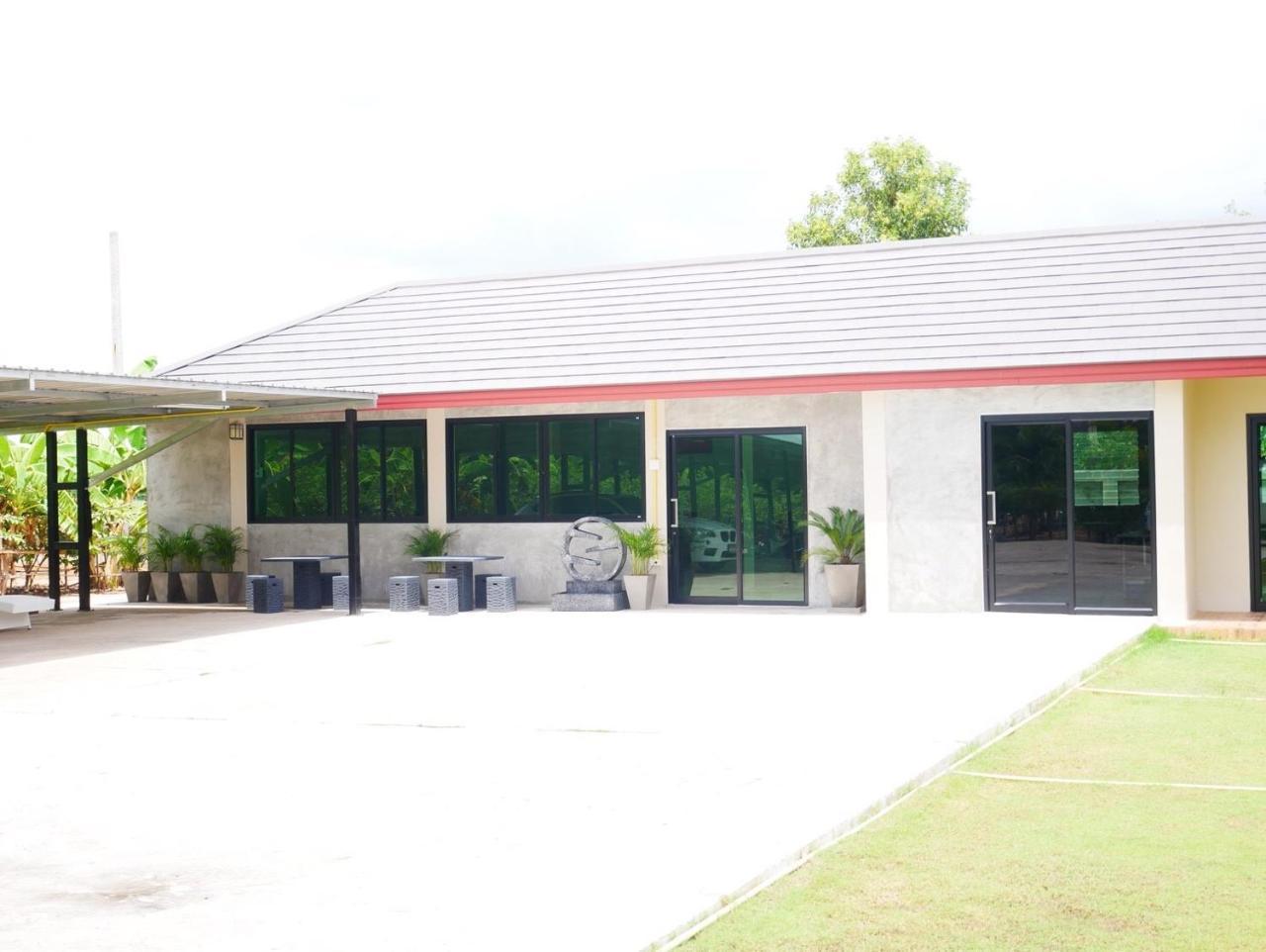 Tinna Resort Ban Nong Mai Ngam ภายนอก รูปภาพ