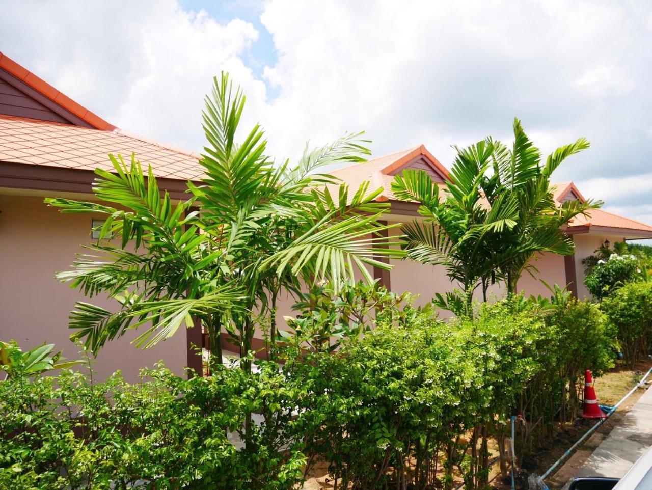 Tinna Resort Ban Nong Mai Ngam ภายนอก รูปภาพ