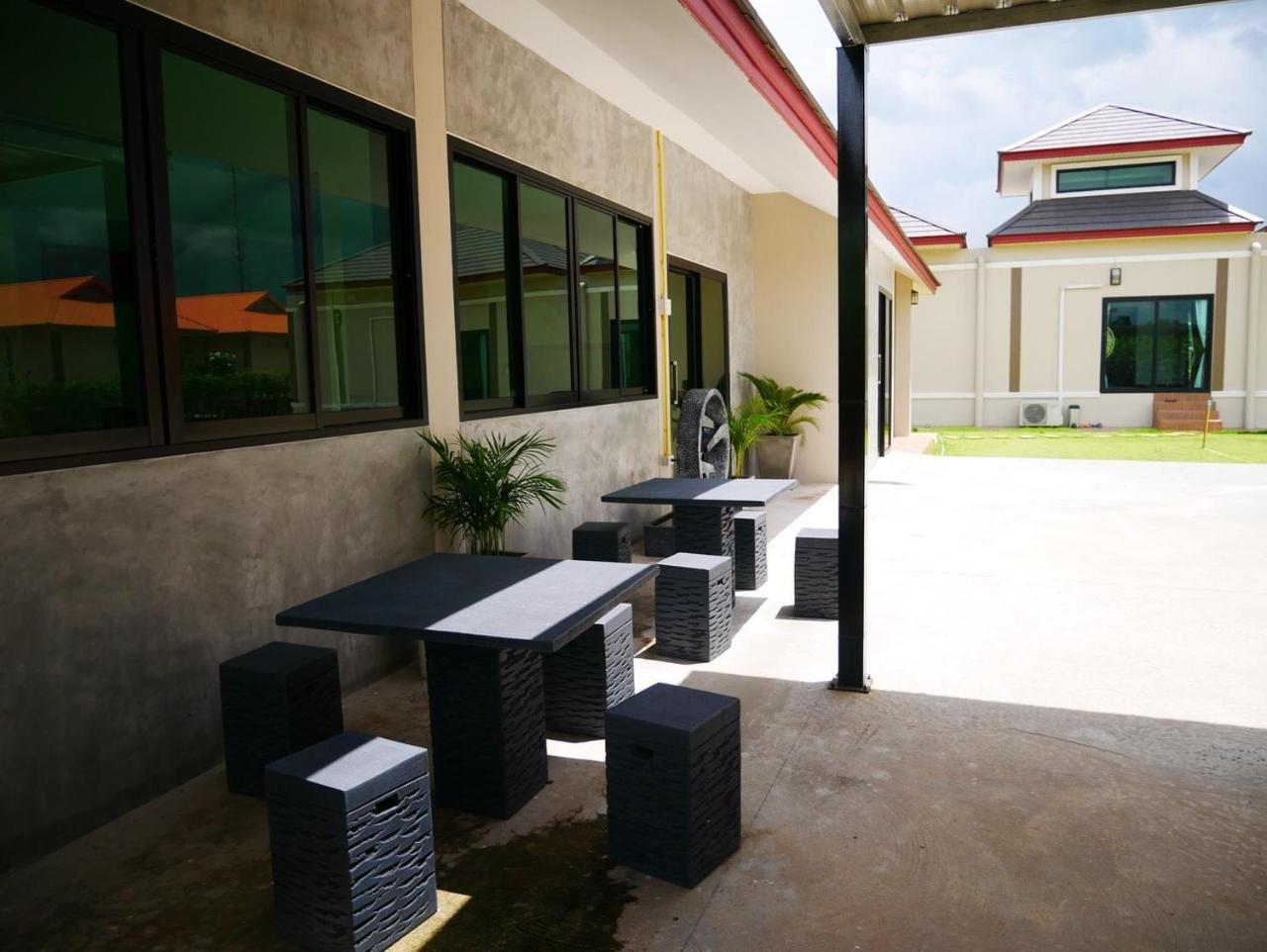 Tinna Resort Ban Nong Mai Ngam ภายนอก รูปภาพ