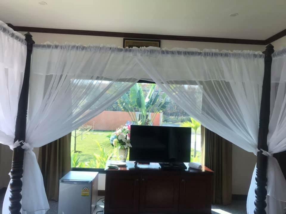 Tinna Resort Ban Nong Mai Ngam ภายนอก รูปภาพ