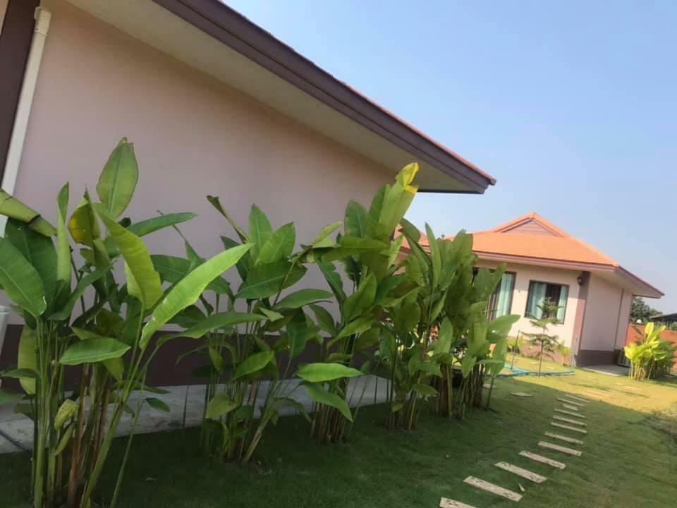 Tinna Resort Ban Nong Mai Ngam ภายนอก รูปภาพ